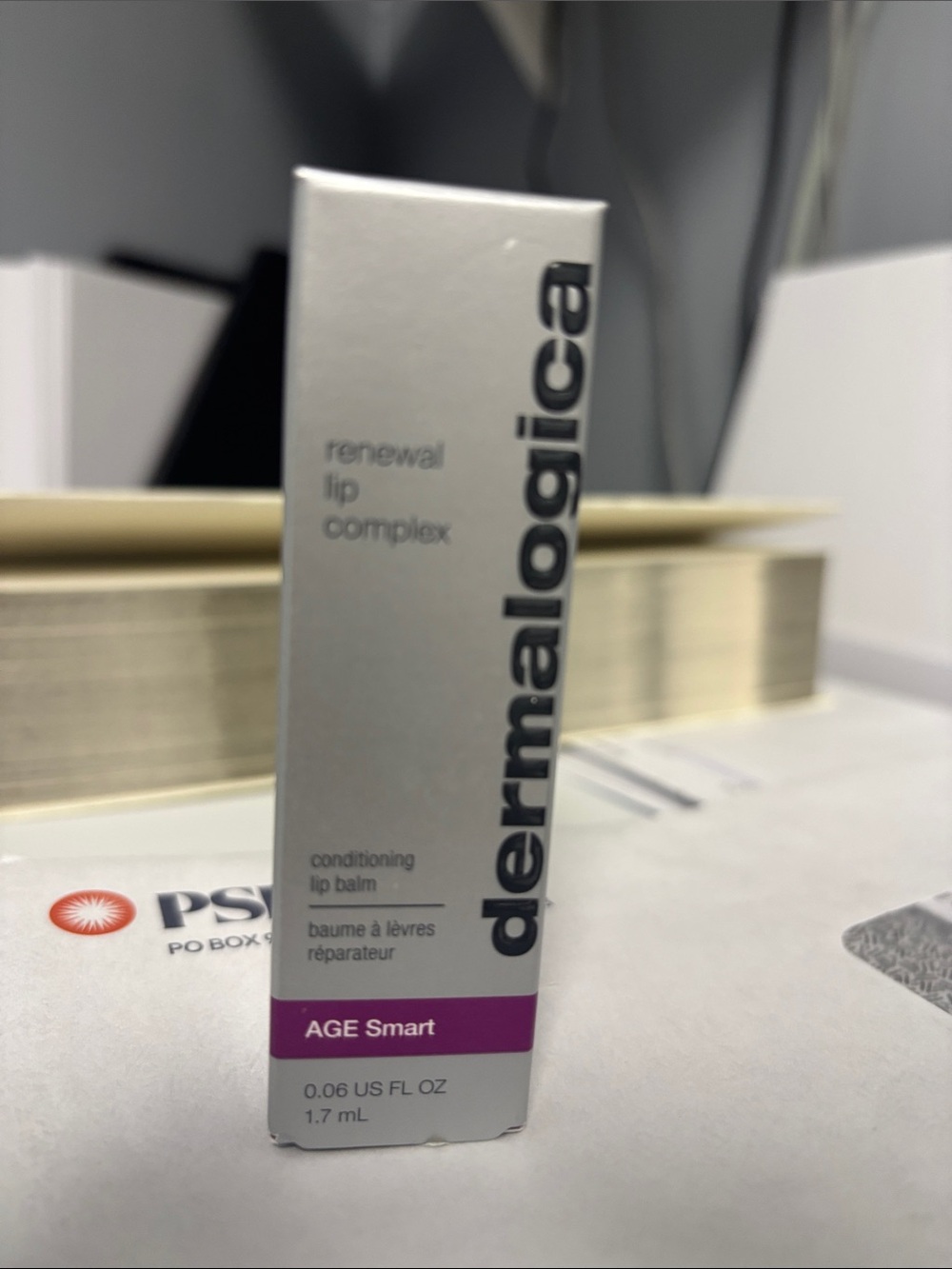 dermalogica Renewal Lip Complex - Silver with Purple Accent